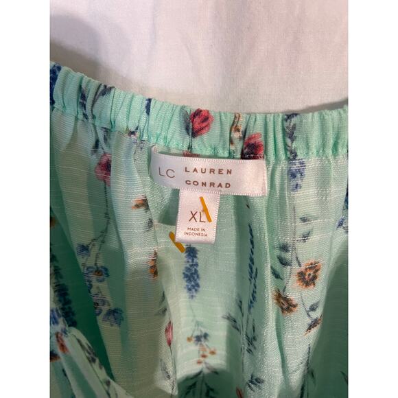 Lauren Conrad womens xl green floral shirt - Picture 3 of 3